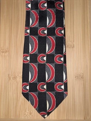 Daniel de Fasson Red Black Vintage Abstract Geometric Silk Tie - 56L 4.0W - Image 1 of 2