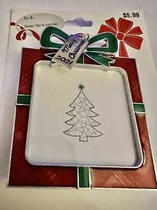 NEW Tree Ornament Photo Picture Frame “2021” Red & Green Shaped Like A Present. - Picture 1 of 3