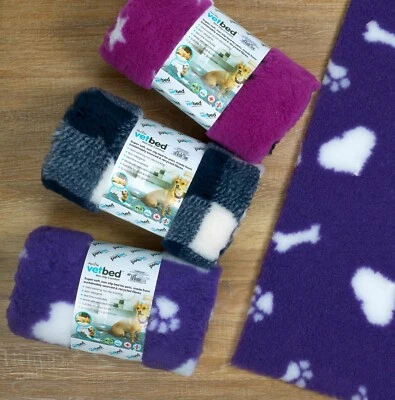 Non-Slip Vetbed 100cm x 75cm - bedding for dogs and cats - various patterns - Image 1 of 4