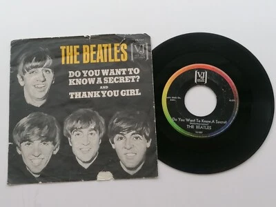 THE BEATLES ORIGINAL 1964  USA  45 DO YOU WANT TO KNOW A SECRET VEE JAY 587 - Image 1 of 4