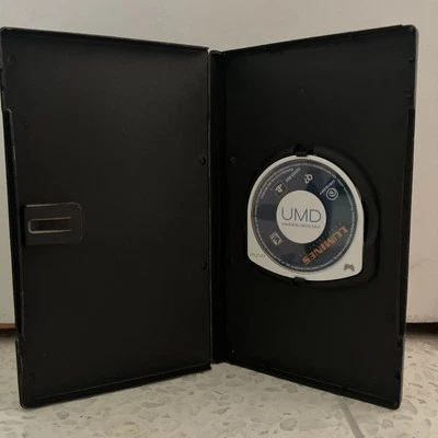 Lumines Puzzle Fusion (PSP,  2005), Tested, UMD Game Disc - Image 1 of 3