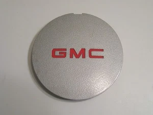 1994-1995 GMC JIMMY S10, S15, SONOMA center cap P/N 15982660 - Picture 1 of 1