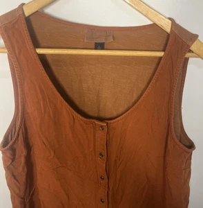 Universal Thread Women's Large Top Blouse Tank Top Shirt Rayon Brick Red Casual - Picture 1 of 10