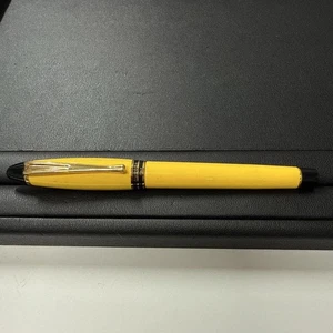 Aurora Yellow Body Fountain Pen - Picture 1 of 12