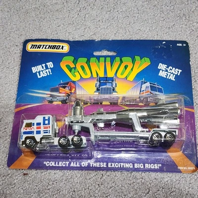 Camión Kenworth Matchbox CONVOY NASA Rocket Transporter con remolque de plataforma baja Foto 1 de 4