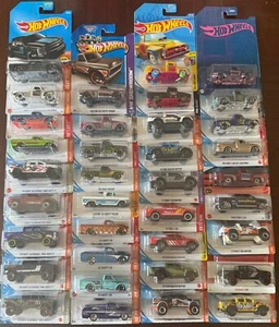 Hot Wheels Treasure Hunt/Zamac Ford & Chevy Lot (36) ๐ฅ๐ฅ๐ฅ - Picture 1 of 11