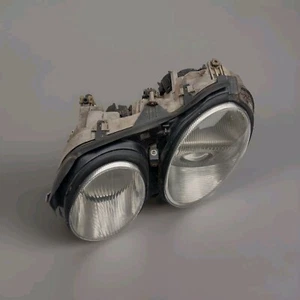 MERCEDES C215 HEADLIGHT LEFT 2158200361 - Picture 1 of 2