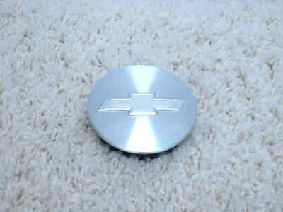 2016 - 2024 CHEVROLET CAMARO OEM ALLOY WHEEL CENTER CAP 9595010 #2C-12 - Изображение 1 из 2
