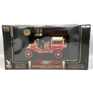 Firma stradale 1914 Ford Model T motore antincendio 1:18 pressofuso rosso con moneta - Foto 1 di 11