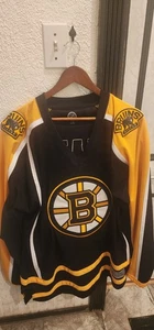 NHL Team Apparel Boston Bruins Zdeno Chara Trikot 33 Herren Large genäht schwarz - Bild 1 von 10