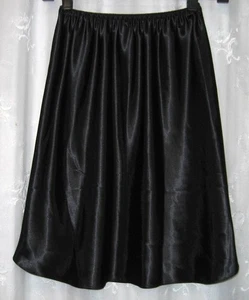NEU KLEINER VINTAGE FARR WEST SCHWARZ GLÄNZEND SATIN HALB SLIP - Bild 1 von 3