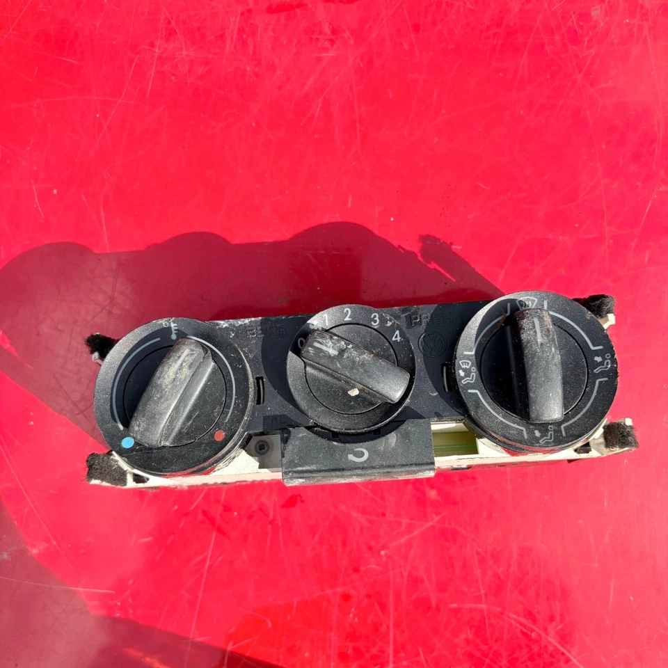 Unidad de control de calefacción climatizador Volkswagen Fox sin aire acondicionado MK1 6Q0819045T 2005-2013 Foto 1 de 4