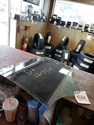 2001 2002 Mercedes Benz c240 window door glass rear driver side LH  - Image 1 of 2