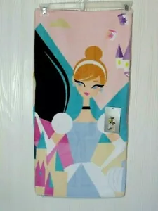 Disney Store Princess Beach Towel 30 X 60 Pool Bath Mulan Belle Moana NEW - Picture 1 of 3