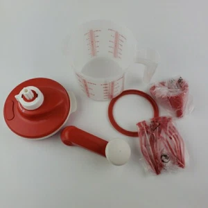 Tupperware EZ Speedy Whip N Mix Chef Mixing Bowl Set 5 Cups New - Picture 1 of 13
