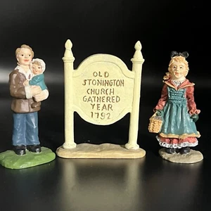 Estatuilla de arte popular Lang & Wise de 3 piezas pueblo Meadowbrook niña canasta hombre letrero bebé - Imagen 1 de 7