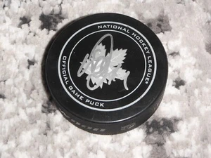 TORONTO AHORNBLÄTTER DOUG GILMOUR SIGNIERT OFFIZIELLES SPIEL PUCK - Bild 1 von 1