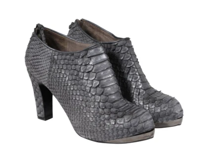 Botines Devi Kroell Mujer EE. UU. 7 UE 37 Gris Pitón Piel de Serpiente Botas Foto 1 de 4