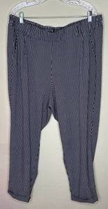 Torrid Pants Womens Plus Sz 2X Black White Stripe Crepe Tapered Career Pants - Picture 1 of 7