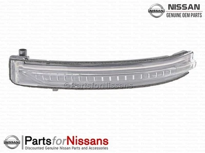 Genuine Nissan 2018-2019 Rogue Left Side Mirror Signal Lamp NEW OEM - Image 1 of 4