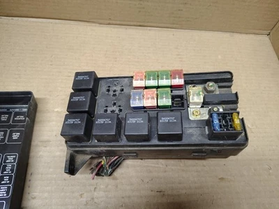 1994-97 Dodge Ram 1500 Engine Fuse Box Relay Junction Block 5.9 - Image 1 of 4