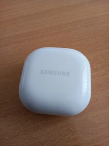 Estuche de carga Samsung Galaxy Buds FE (SM-R400) solo BLANCO  - Imagen 1 de 3