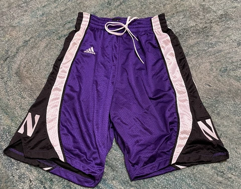 Adidas Women’s Northwestern Wildcats Basketball Shorts Sz. Medium NEW PURPLE Cover