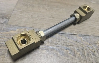 Corvette 1967 427 tri-power OEM bloques de combustible con sello Weatherhead Chevrolet C2  Foto 1 de 4