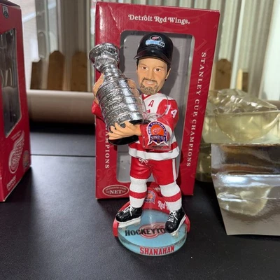 Brendan Shanahan 2002 Stanley Cup Champions Bobblehead Detroit Red Wings AUTO - Image 1 of 4