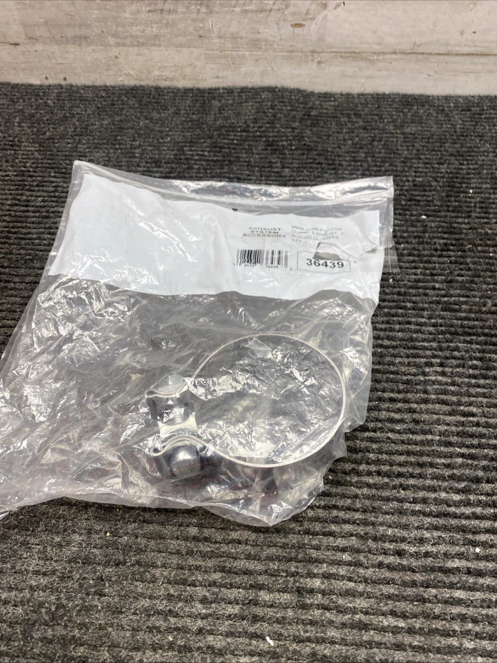 Abrazaderas silenciadoras Dynomax 36439 AccuSeal Foto 1 de 4