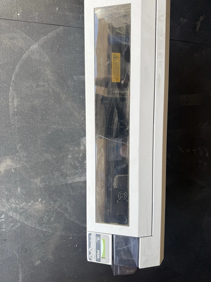 ZEBRA P520I ID CARD PRINTER LAMINATOR - Image 1 of 4