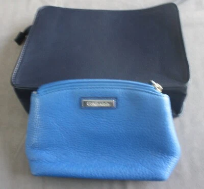 Bolsas de cosméticos Calvin Klein & Moroccanoil Foto 1 de 4