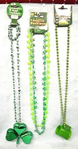 U PICK St Patrick's DAY NECKLACE Shamrock DRINKING Cup Drink Green Plastic GIFT - Picture 1 of 13