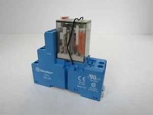 FINDER 94.04 10A 250V RELAY SOCKET W/FINDER RELAY COIL 7A 250V 55.34.8.120.0050 - Picture 1 of 6