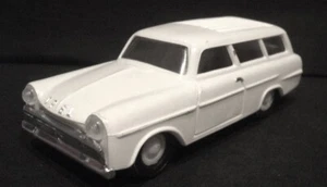Opel Rekord VAN made in Portugal - 1970's vintage - white - Picture 1 of 4