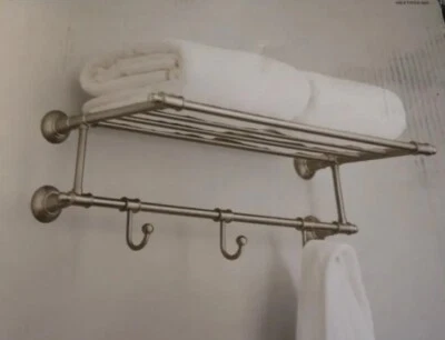 Delta 24 pol. Prateleira de toalha com 3 ganchos de toalha em cromo HEXTN32-BN - Imagem 1 de 4