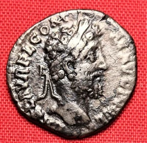 Antiker römischer Commodus Silber Denar - Bild 1 von 2