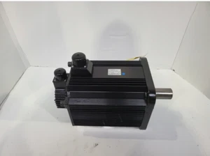 ♕♕♕  YASKAWA SGMKS-30A5A-MU12  SERVO MOTOR 2.9 kW 24.8A 200V UPS ♕♕♕ - Picture 1 of 2