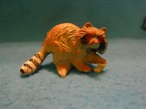 vintage Waschbär Miniatur Kunststoff - Bild 1 von 3