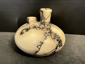 Native Horsehair Pottery Vase Two Openings Unique and Rare Double Flutes Signed - Picture 1 of 10