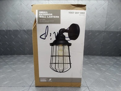 Aplique linterna de pared náutica exterior cableada negra de 13,48 pulgadas 1 luz Foto 1 de 4