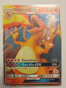 Carta Pokemon Charizard GX 9/68 Destino Nascosto Holo quasi nuova - Foto 1 di 2