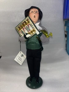 Comprador victoriano Byers Choice 2004 con brazo lleno de regalos - Imagen 1 de 6