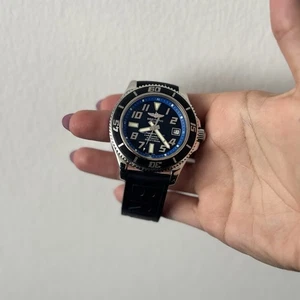 Breitling Superocean "Abyss" 42MM Black Dial Blue (A17364) - Full Set - Bild 1 von 4