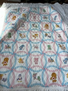 "Manta acolchada para cuna de bebé vintage Care Bear respaldo blanco aprox. 44x 56""" - Imagen 1 de 8