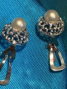 Vintage Sterling Silver Clip on Earring Faux Pearl - Picture 1 of 4
