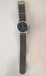 x-post from r/watches] Identifying Joel's watch : r/thelastofus