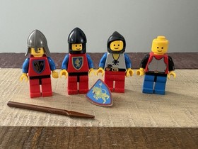 Lego 6055 Castle Lion Knights Prisoner Convoy MINIFIGURES Only