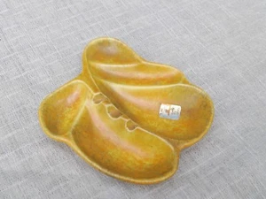 CENICERO ROYAL HAEGER ~ Estilo mediados de siglo ~ Esmalte dorado mate ~ Pegatina plateada - Imagen 1 de 5
