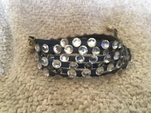 Swarovski Kristall Wickelarmband aus weichem dunkelblauem Leder mit klaren Kristallen - Bild 1 von 1